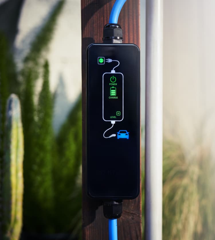 Electric vehicle charging station